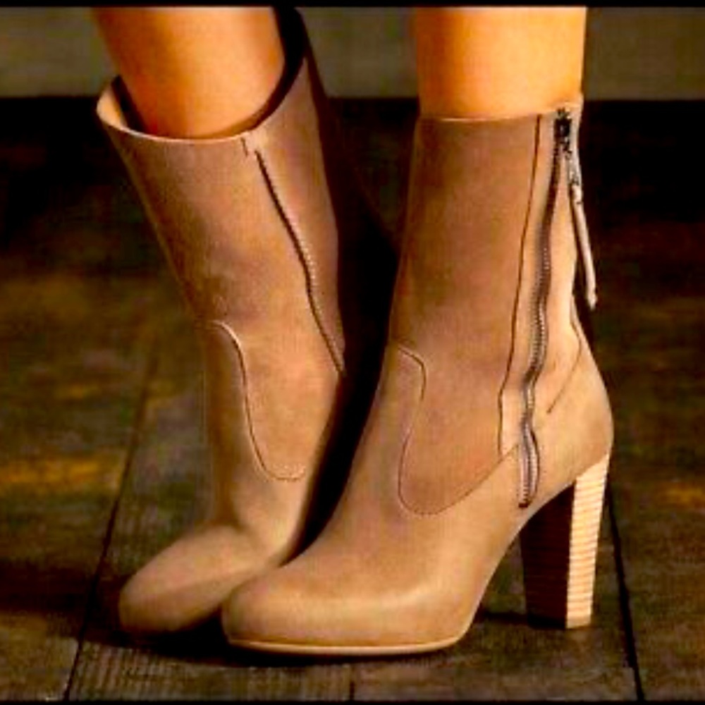 Ugg Australia Athena Leather Heeled Boots